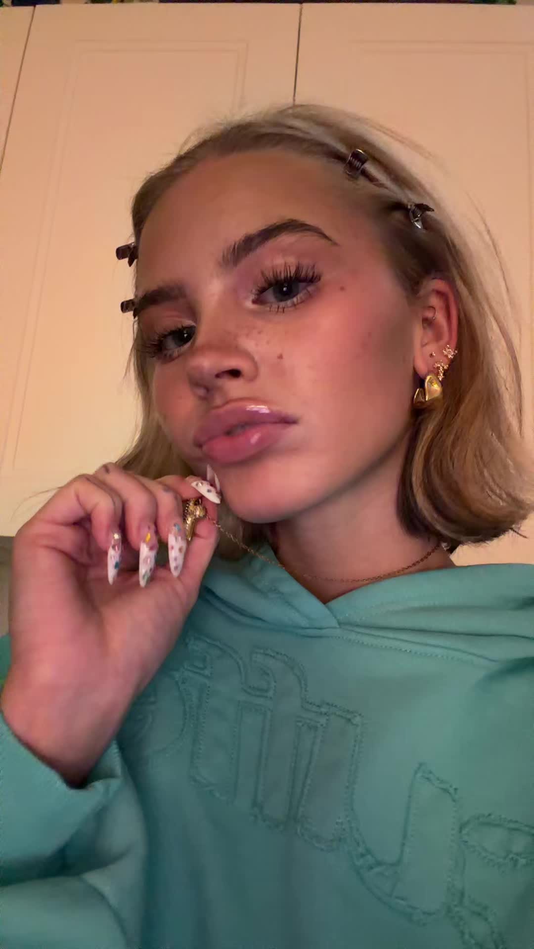 @Coco
