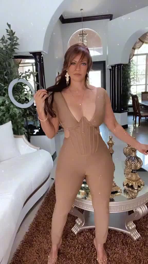 @FAMOSASFAN