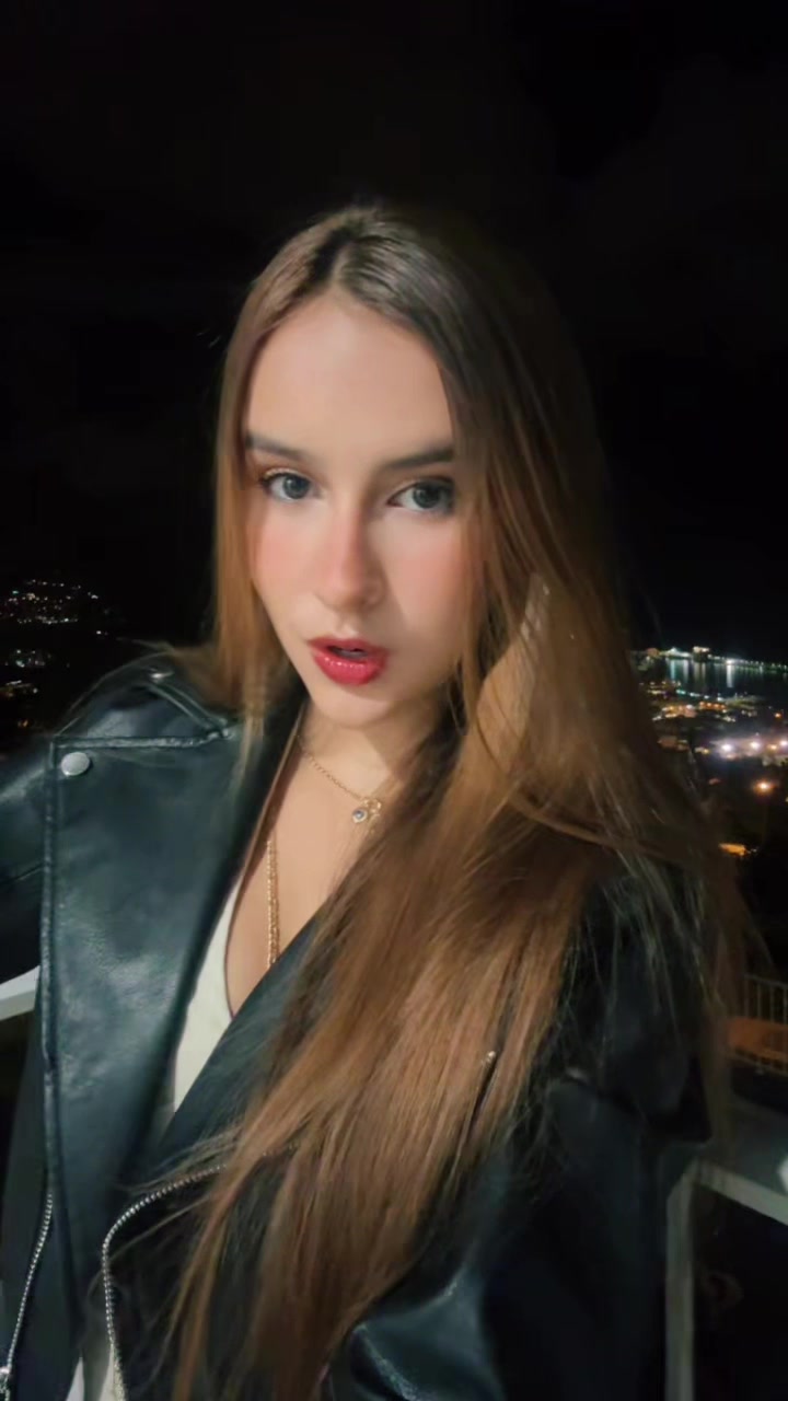 @Dani🪽