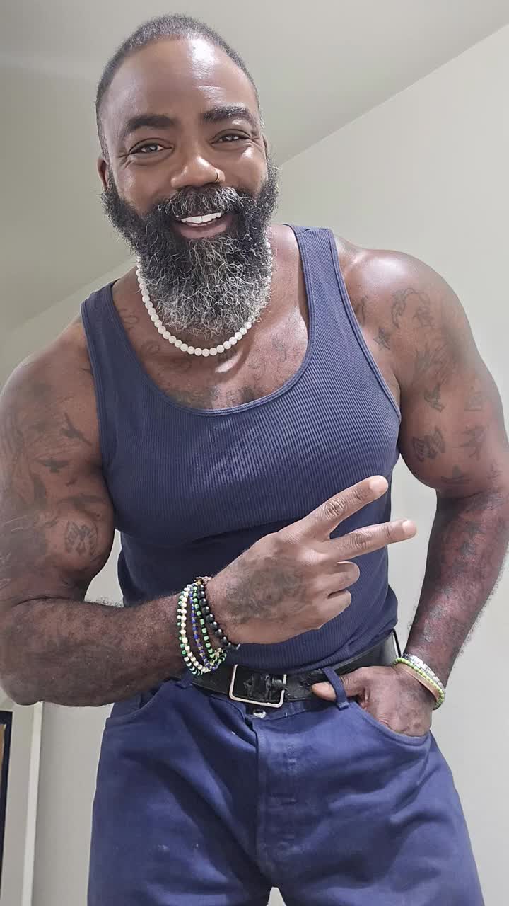 @WorthyOfLove👨🏾🤝👨🏿🌈