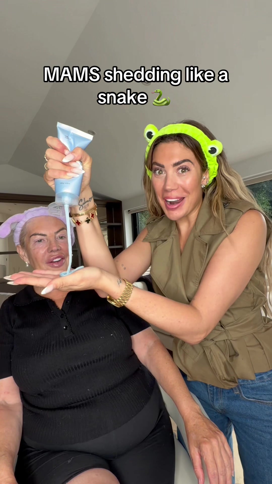 @Chloe Ferry
