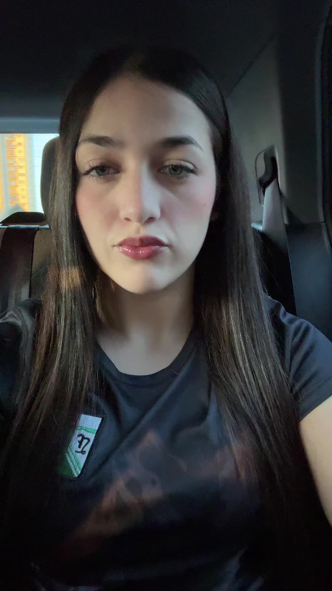 @abril_gabriele_