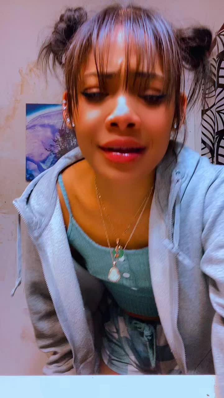 @Vangieee
