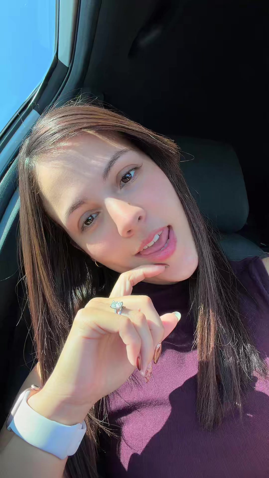 @laurincon95