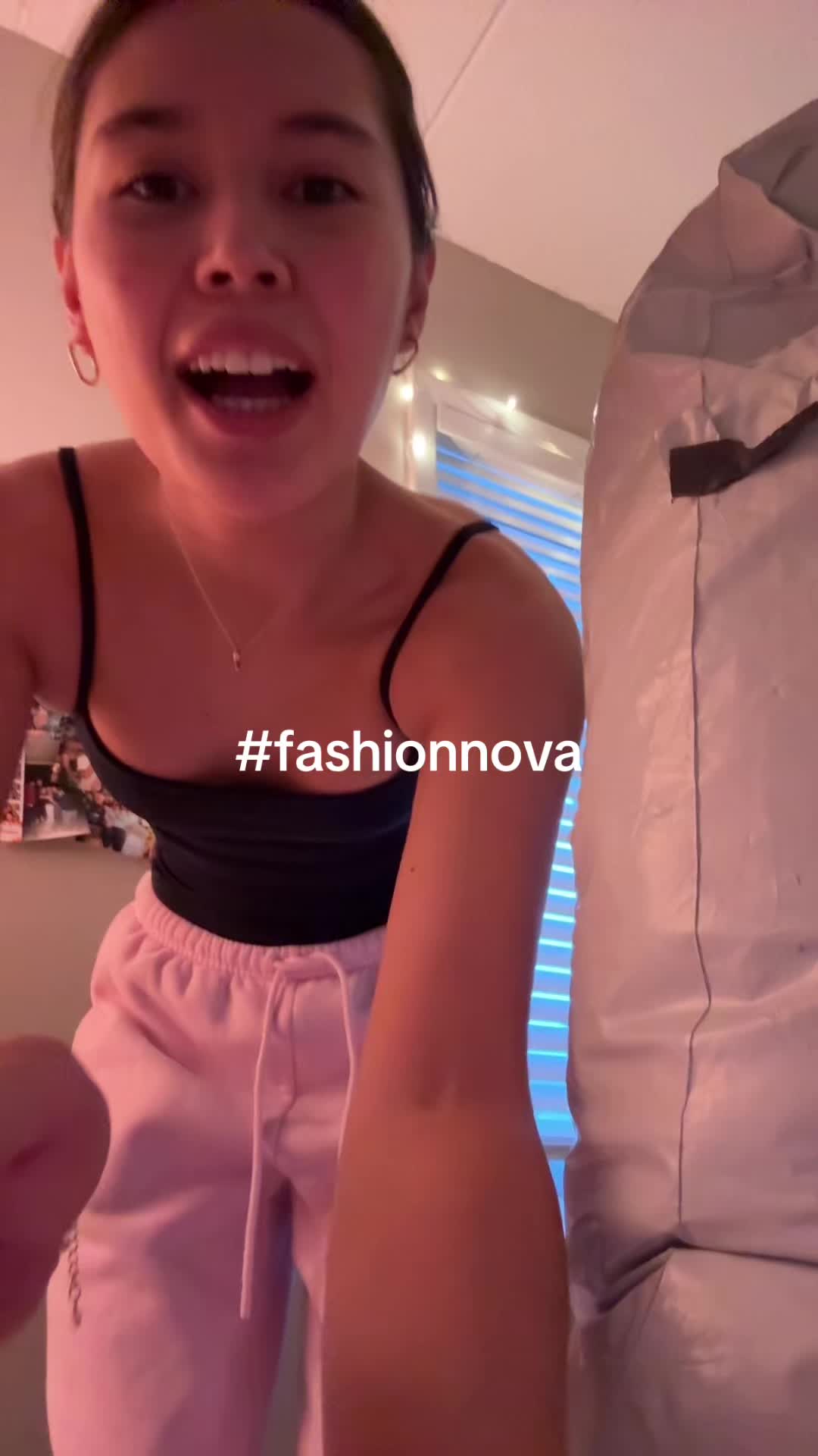 @crazyava2005