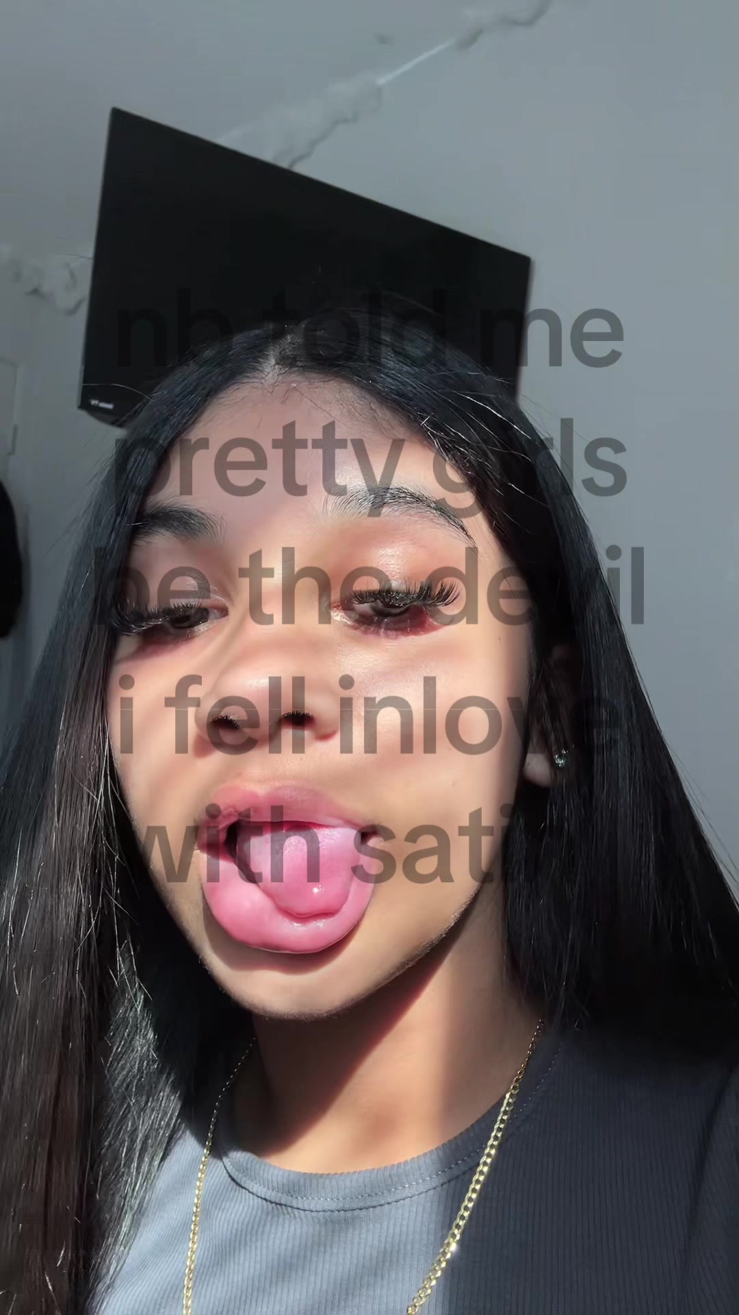 @🤡
