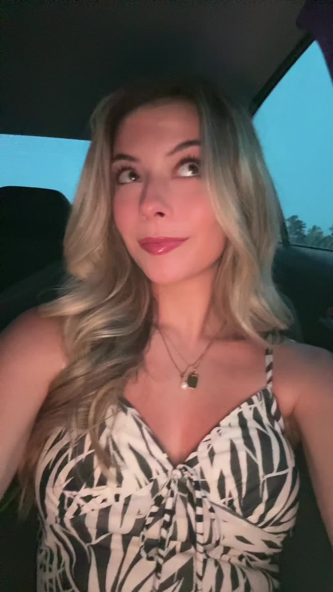 @bella davis