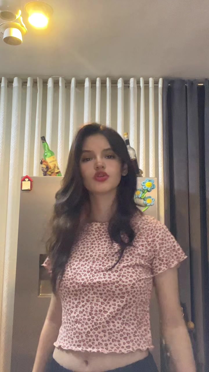 @𝐘𝐀𝐌𝐍𝐀🧟♀️