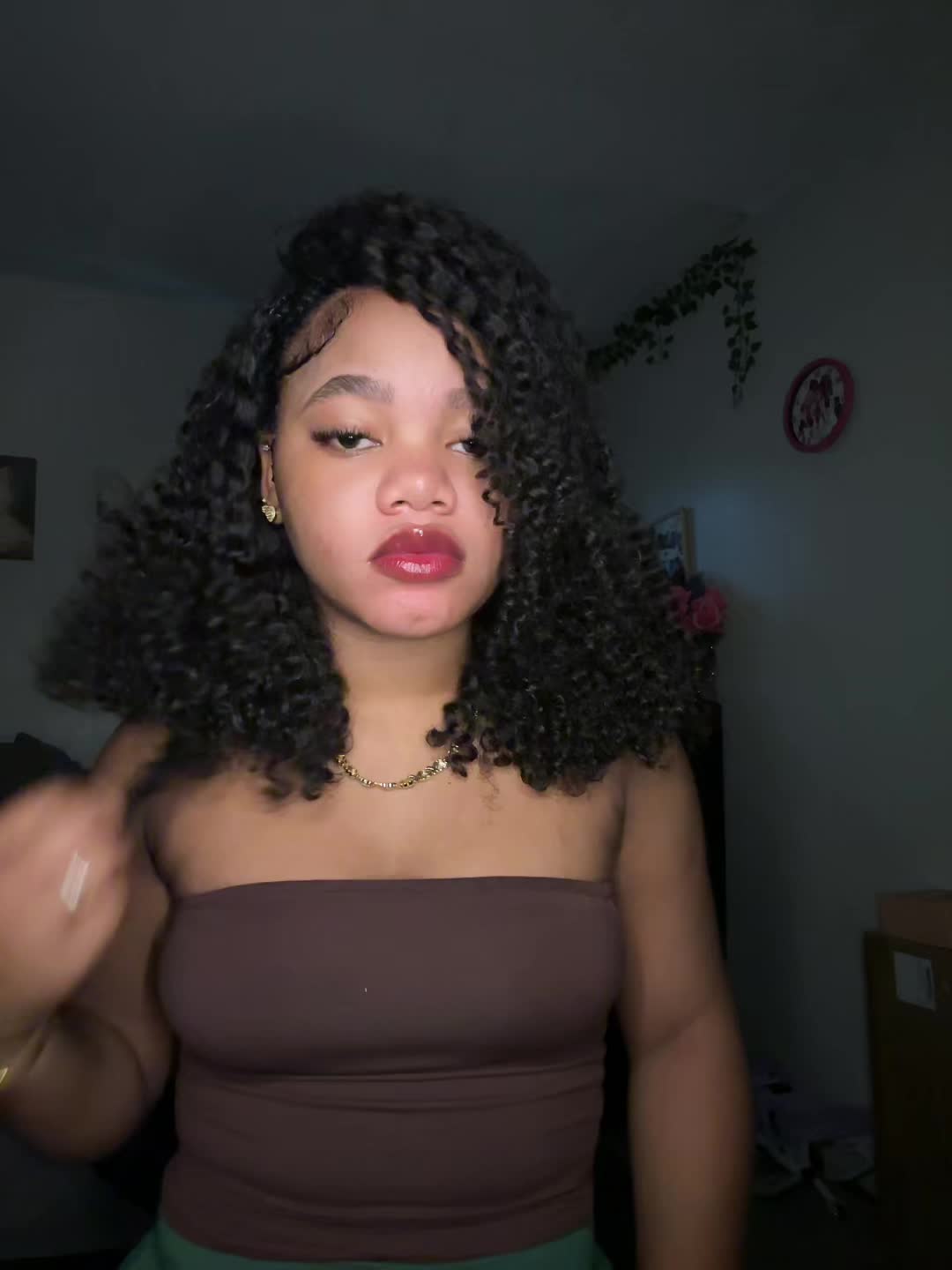 @𝒩𝒾𝒶