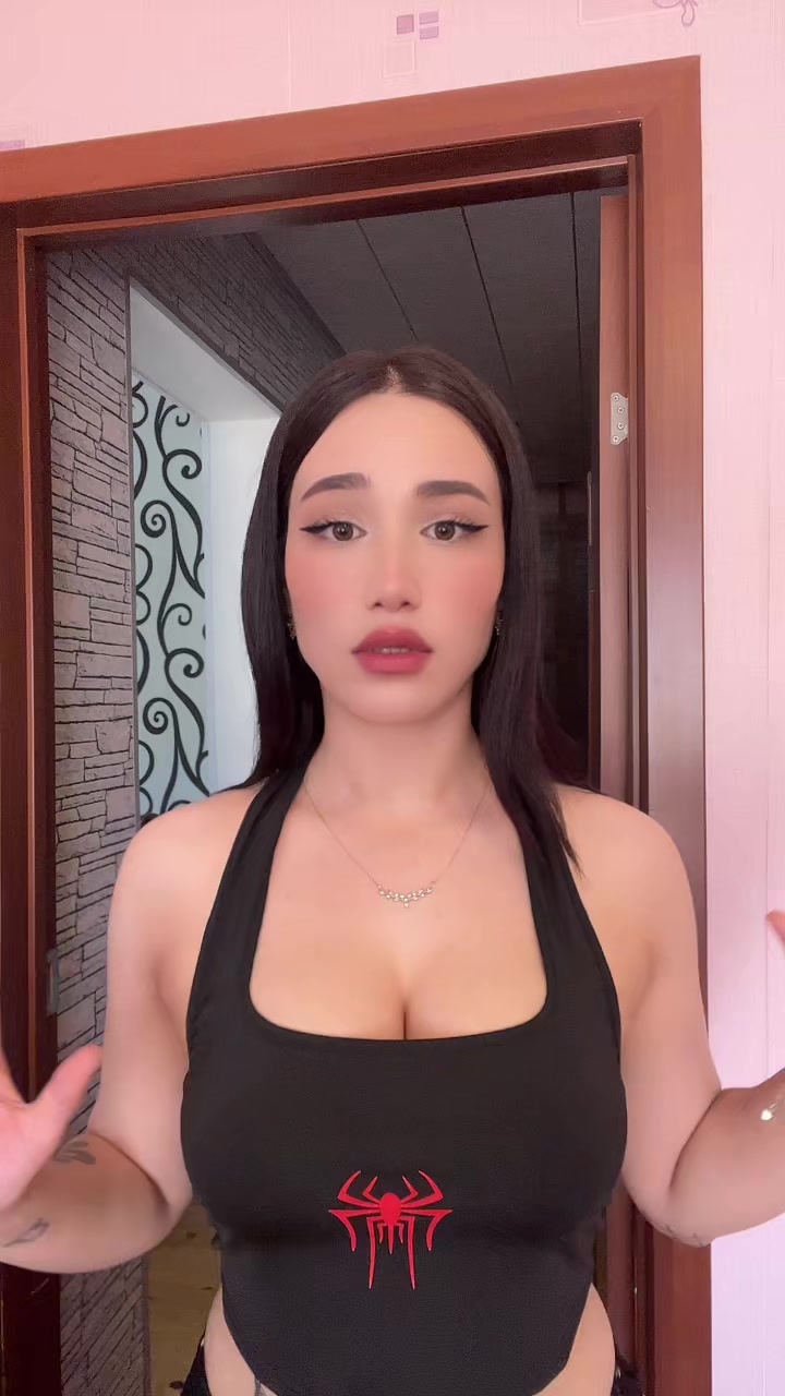 @𝑨𝒚𝒍𝒊𝒏𝟕𝟕𝟕