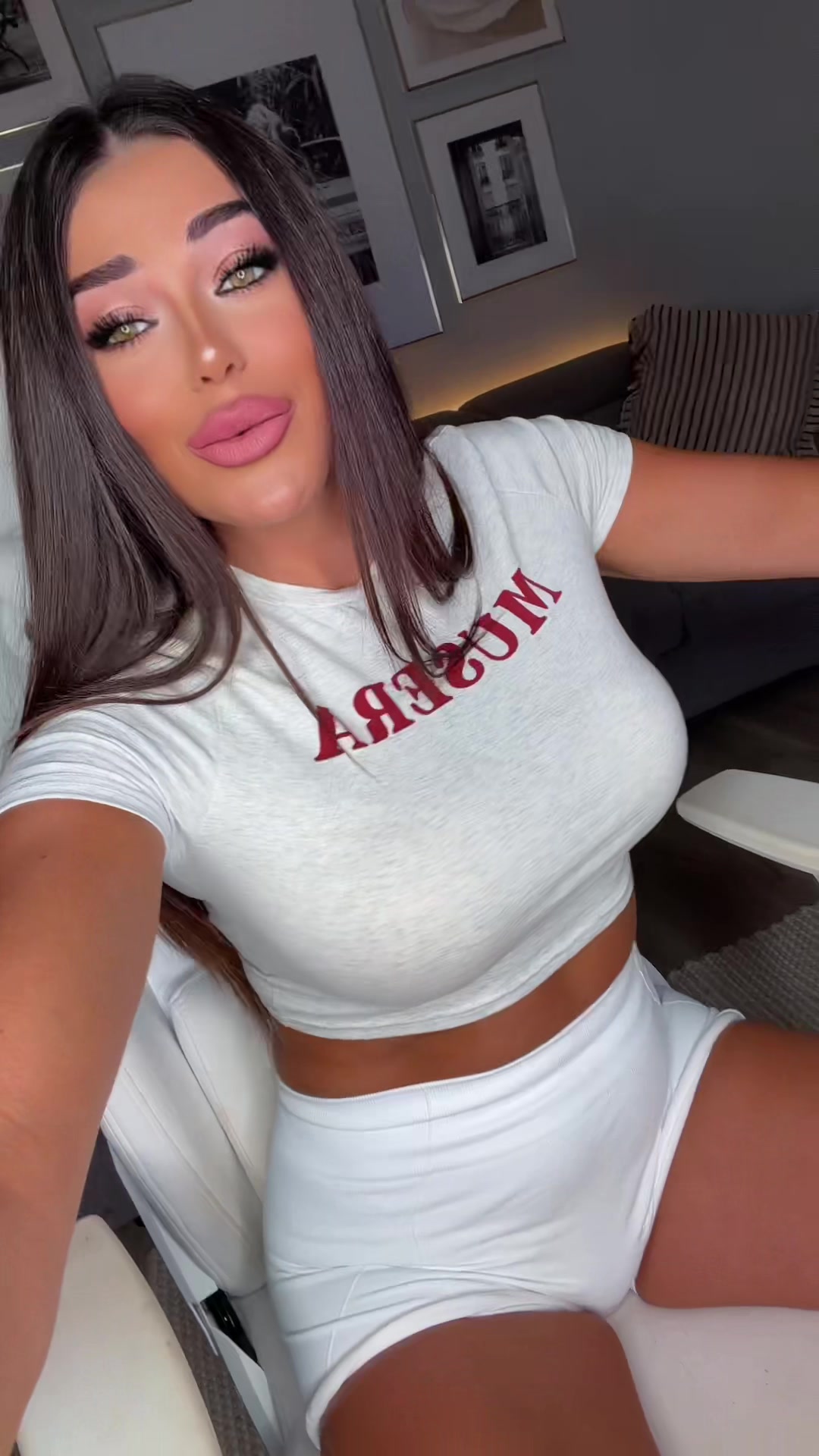 @Valentina