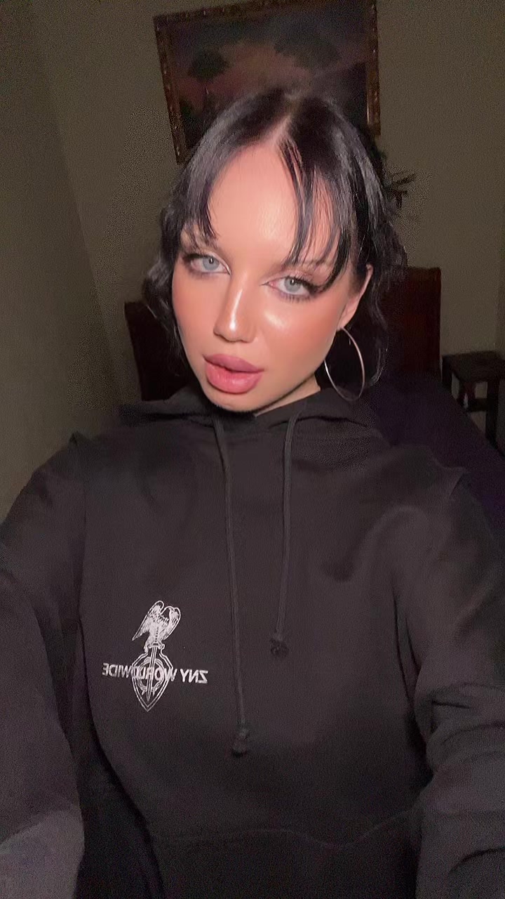 @lilihunt