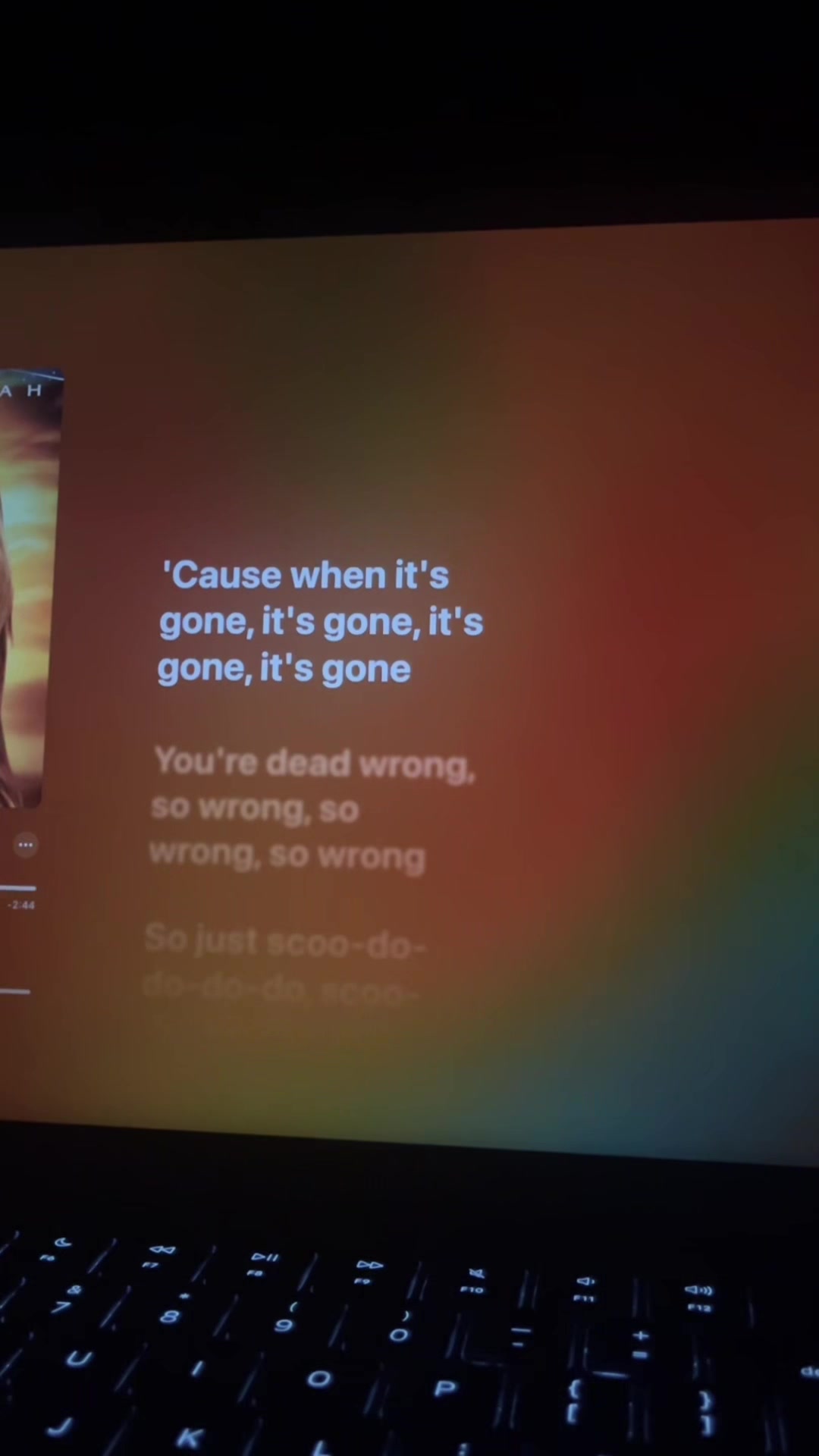 @🎧