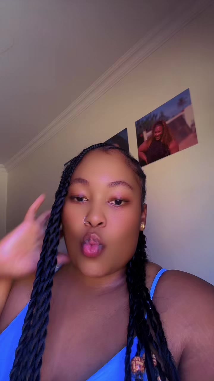 @Carollzinhaaa27