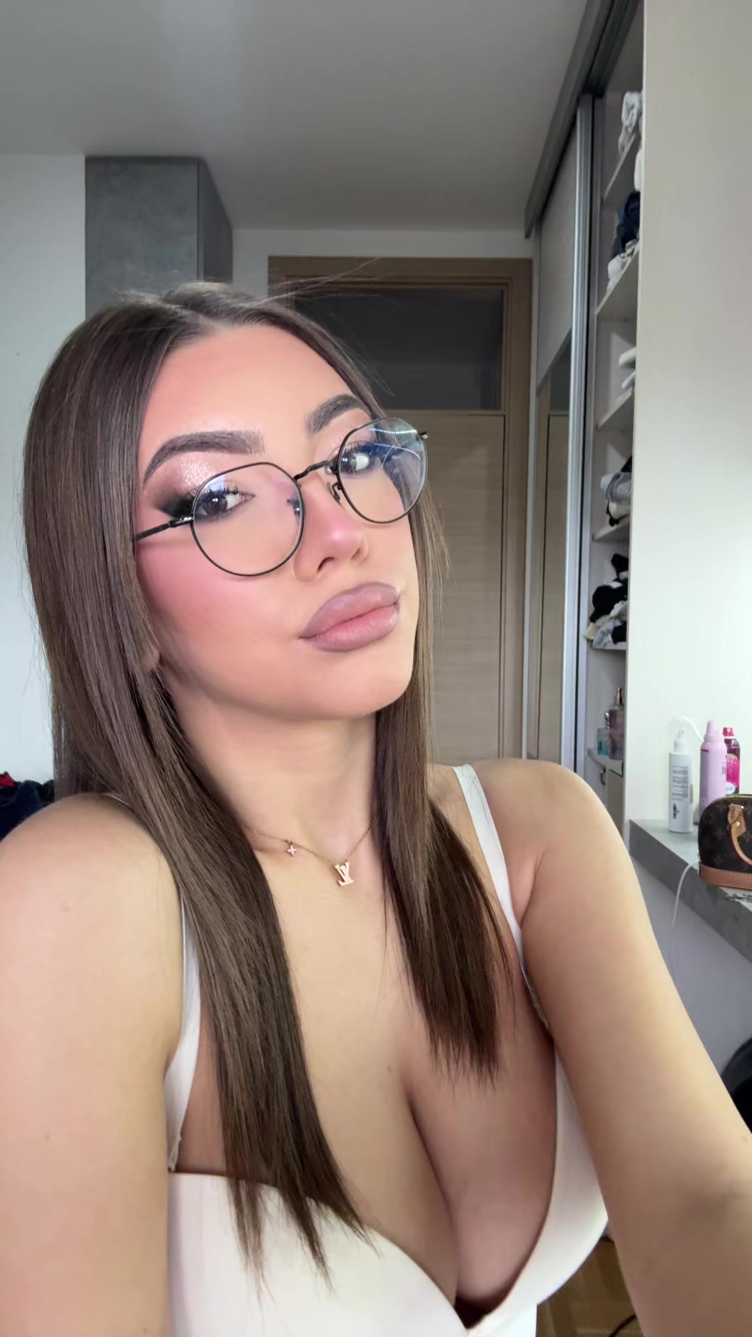 @iva