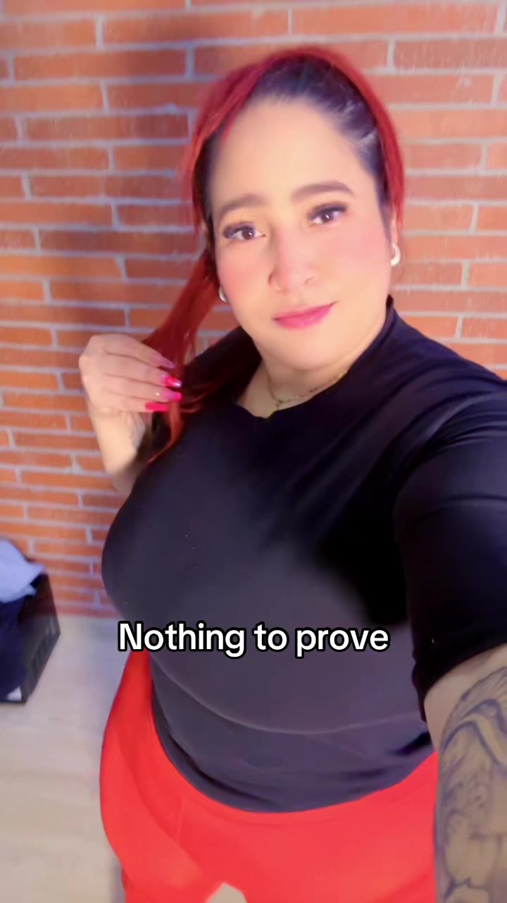 @lolapearvibes