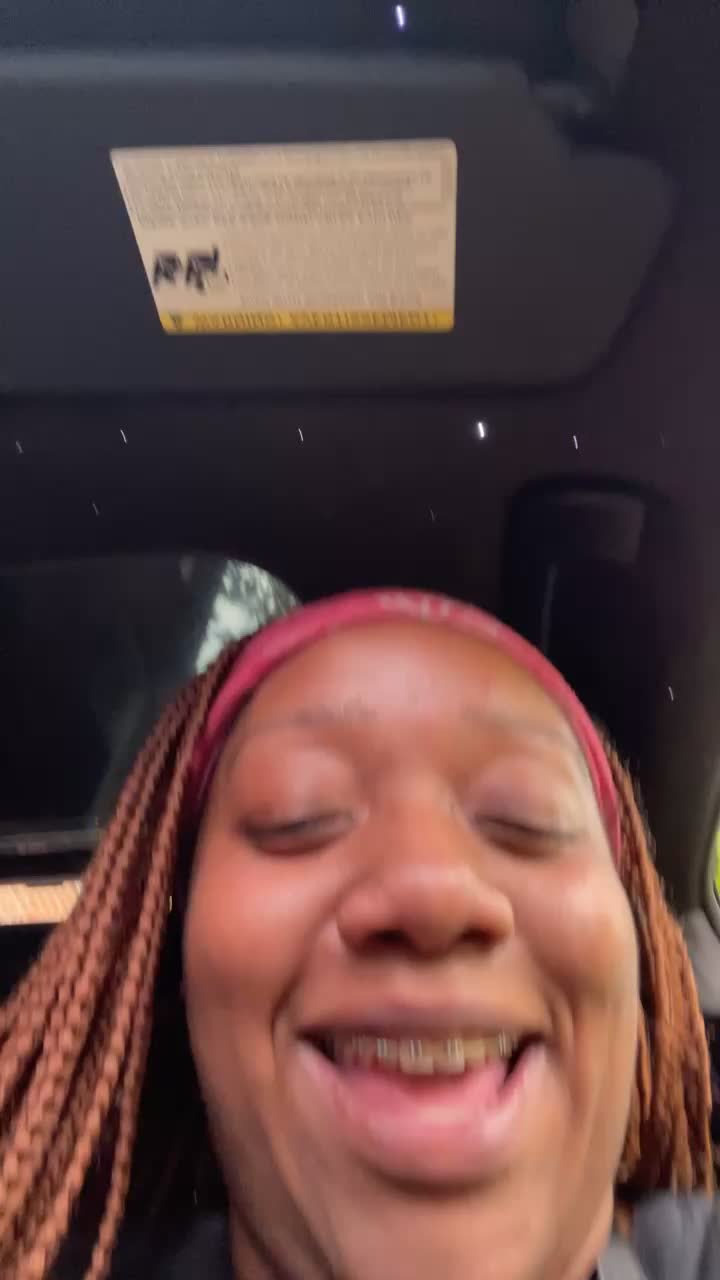 @Dee_nuggss