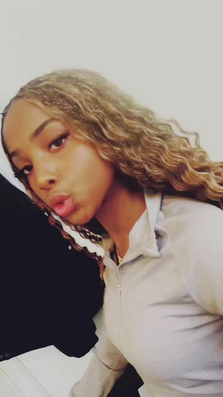 @&pound;miss#Iya&rsquo;🐉