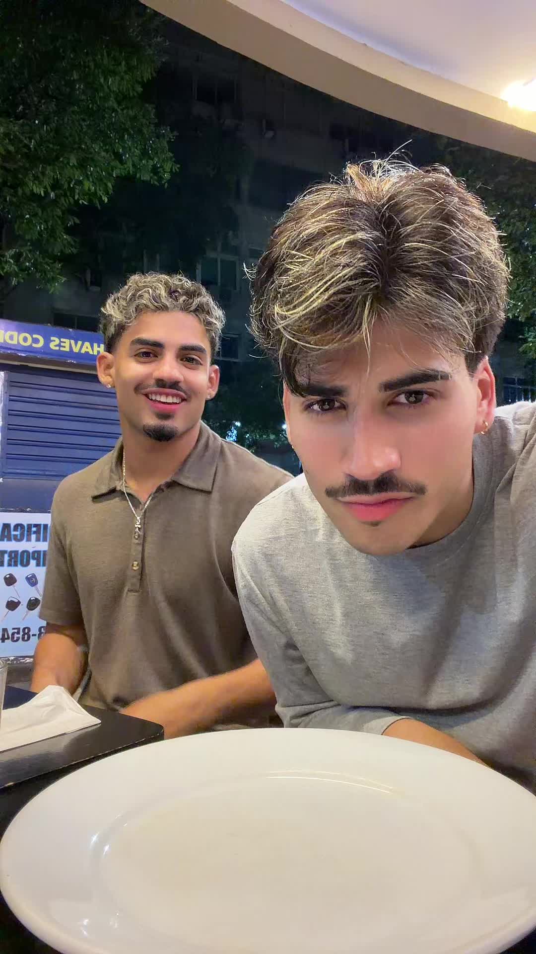 @alejandro
