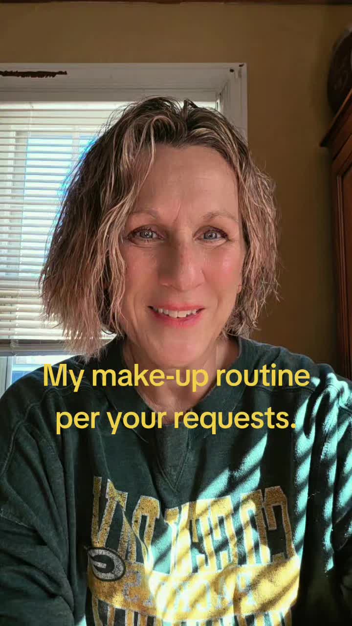 @FoxyRoxyLovesYou