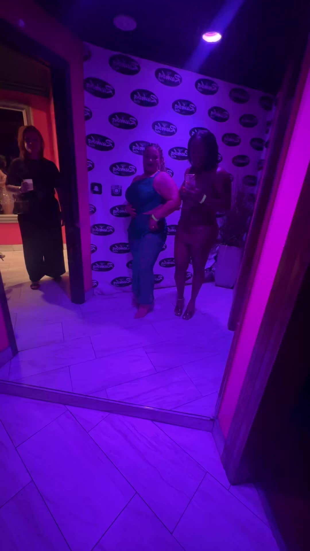 @Hey_Mirnita🇭🇳📌