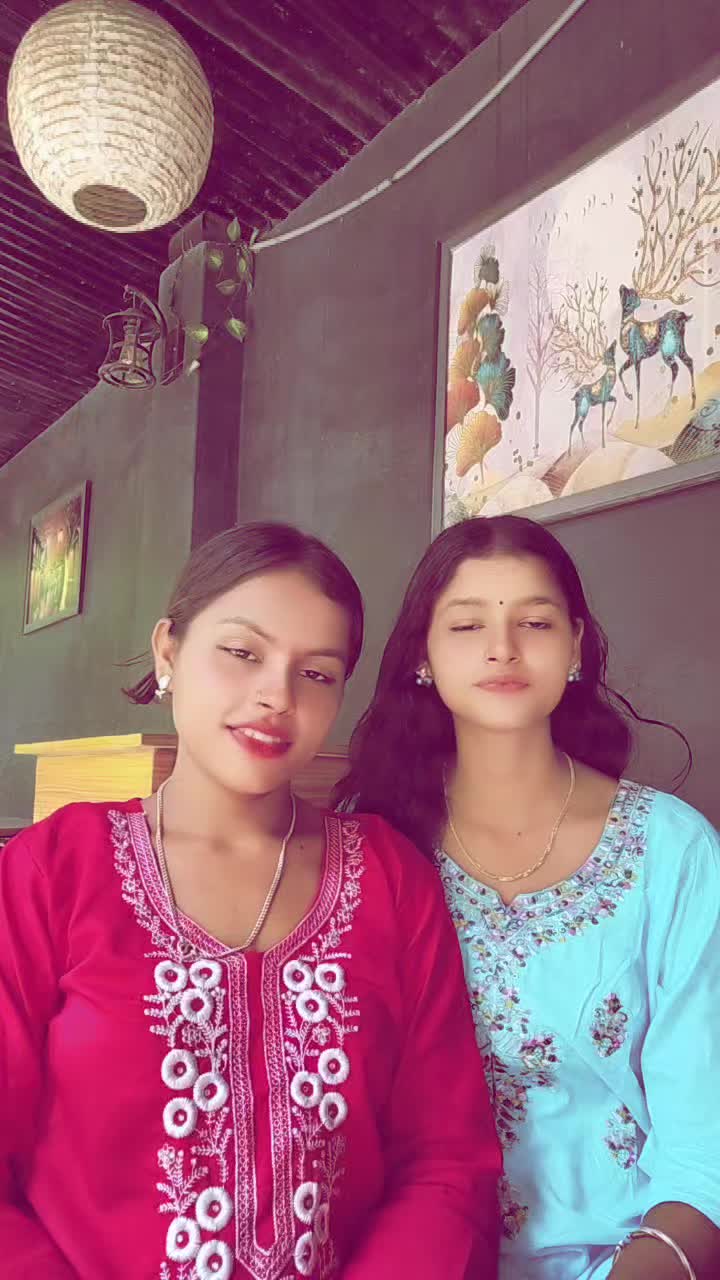 @nishu🦋🥀💫