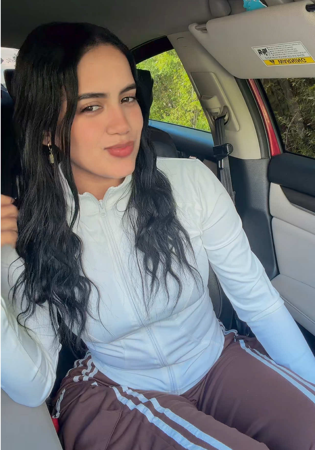 @Estrella :)✨🌷🎀•🪬•