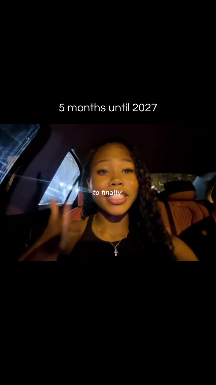 @digitalwithdes ♡