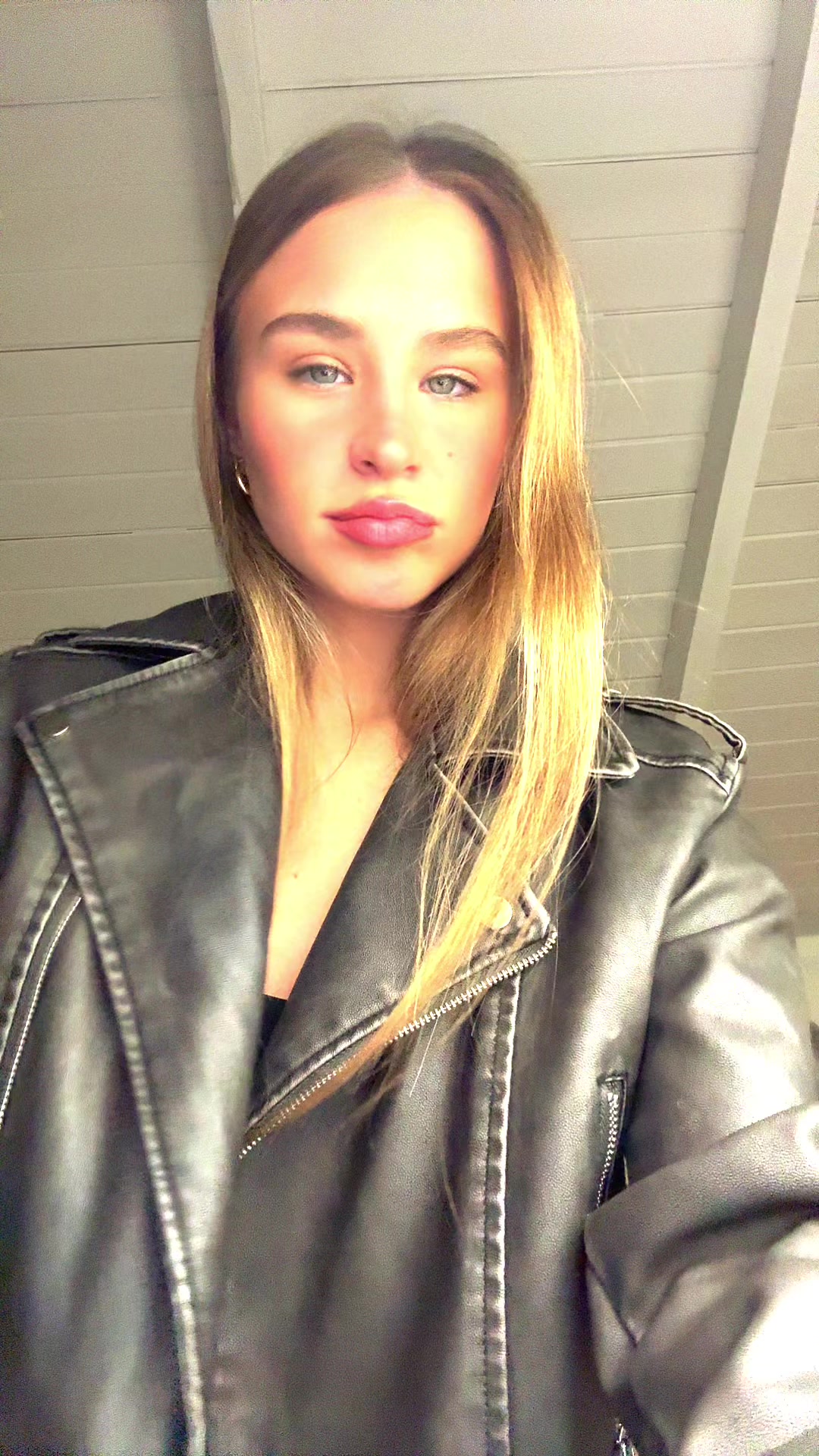 @lolaafrizzaa✰