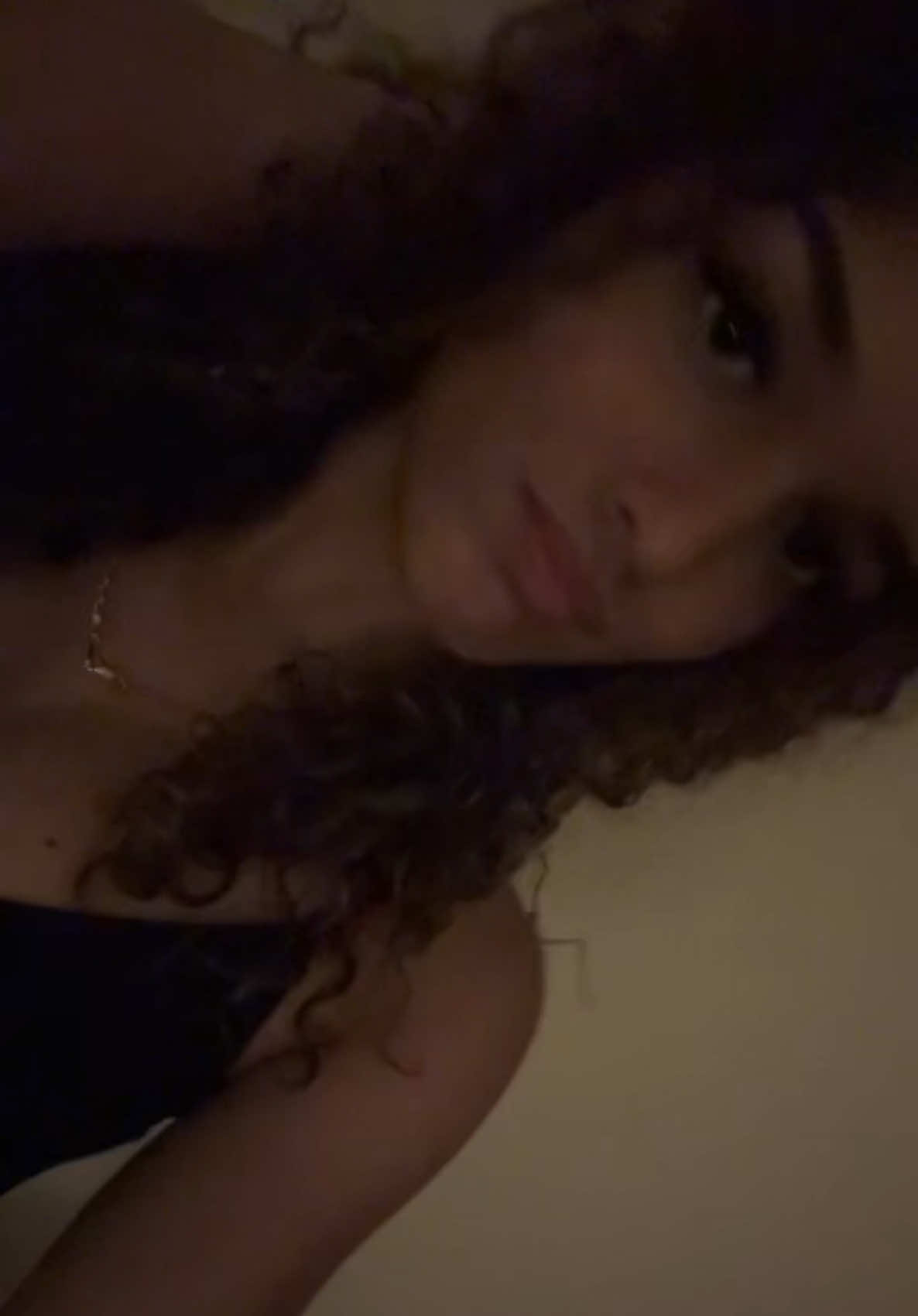 @Desireeeeeeeeeee3
