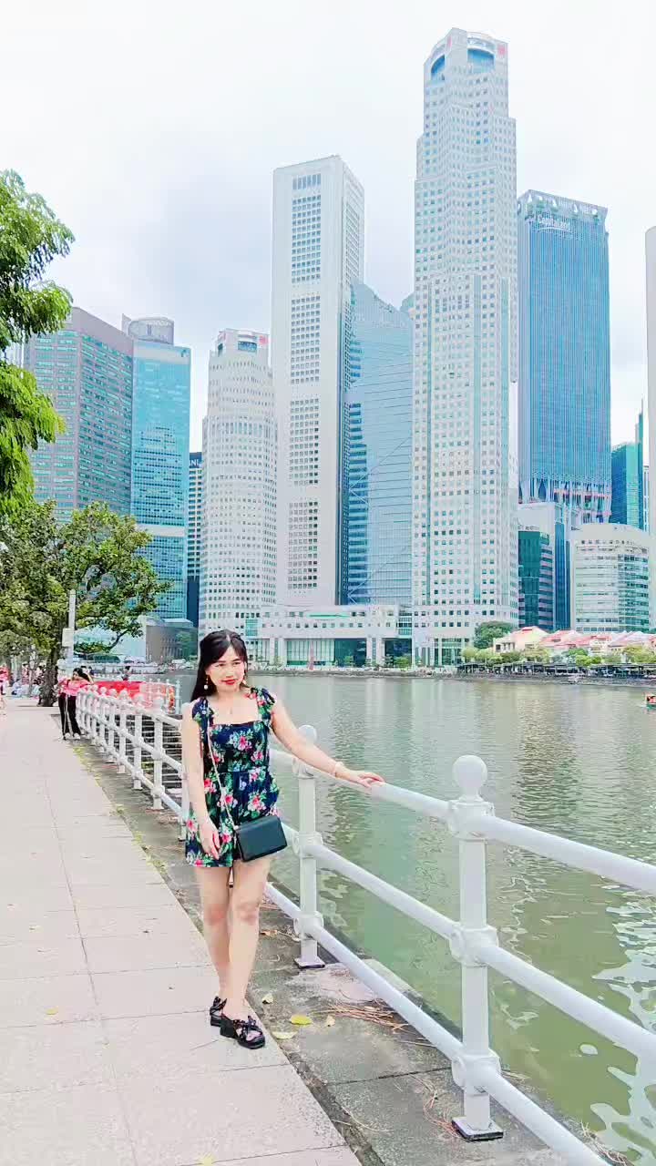 @မခင်နှင်းဆီ