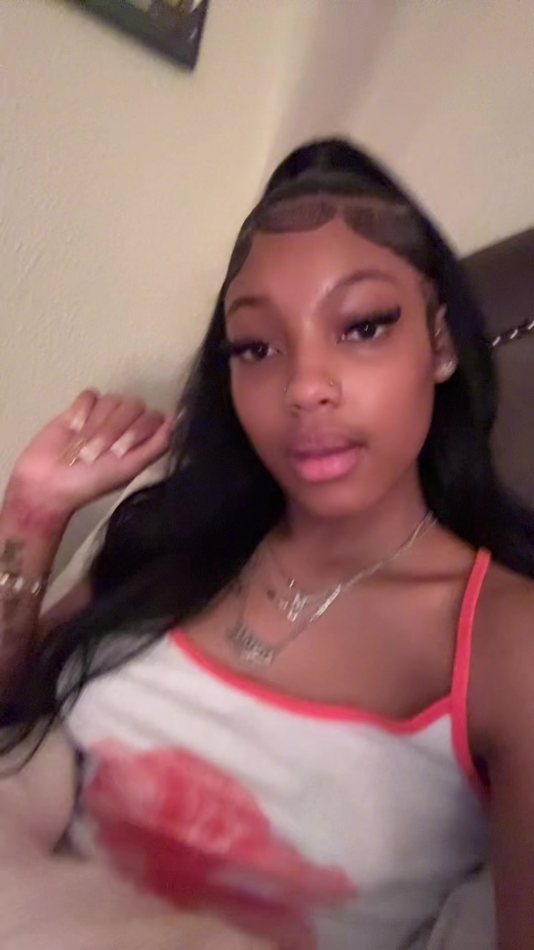 @kissmiass