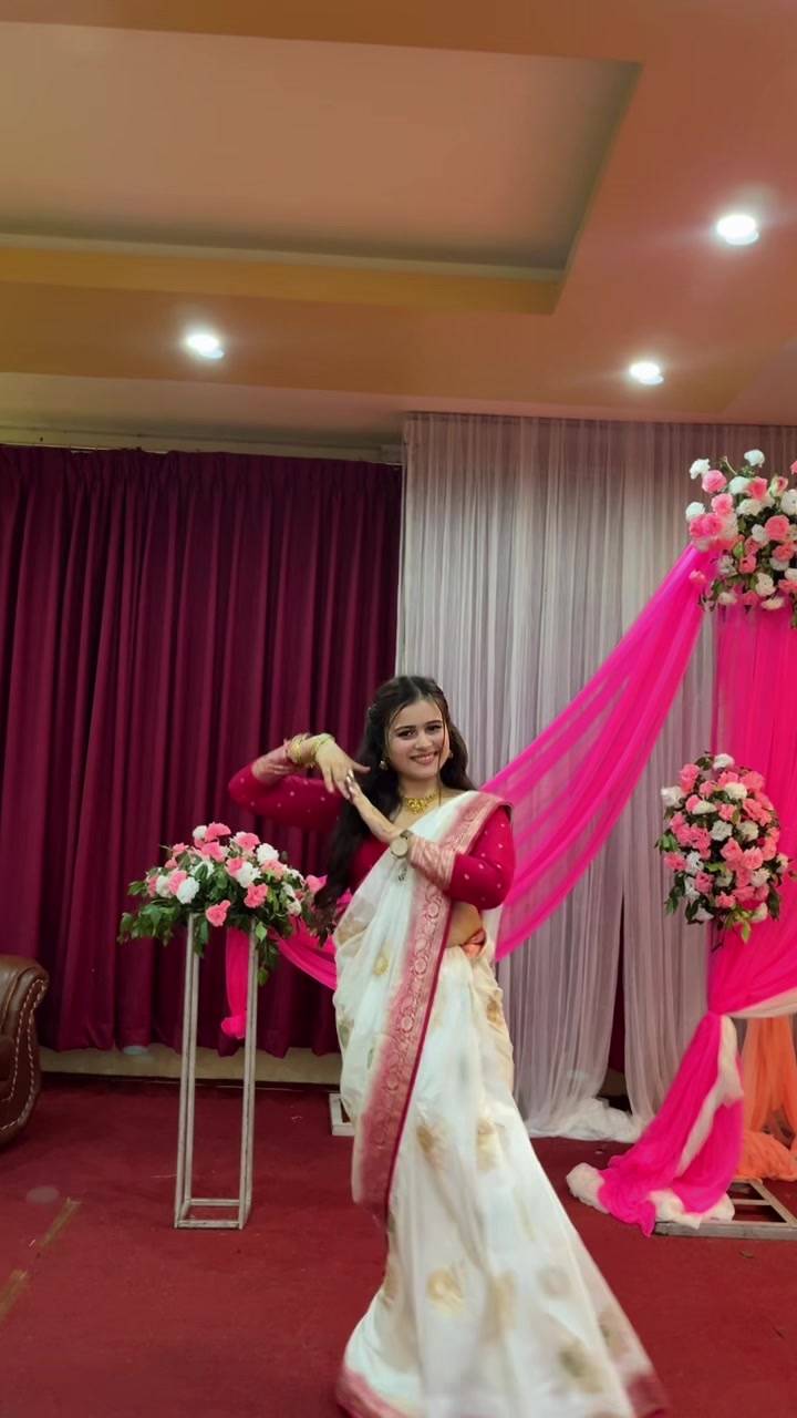 @Deepika❤️🫶🏻