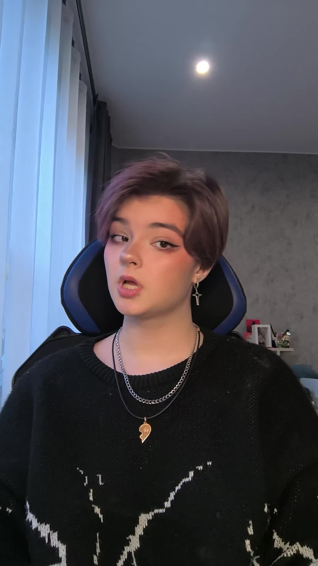 @_𝐀𝐲𝐧𝐚𝐯𝐢_