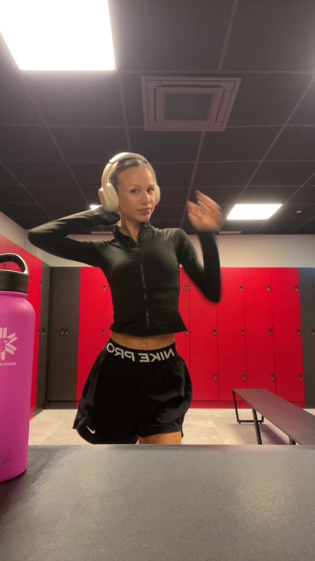 @rebeccazbozil