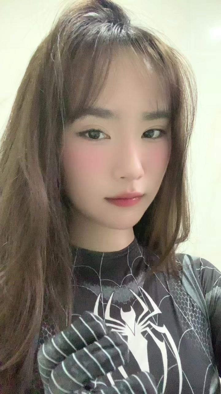 @yujeen.indyy
