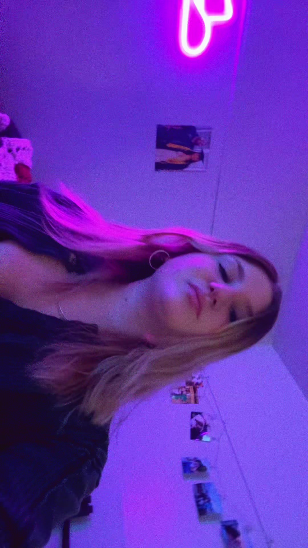 @Vanessa🦋🐍🎱