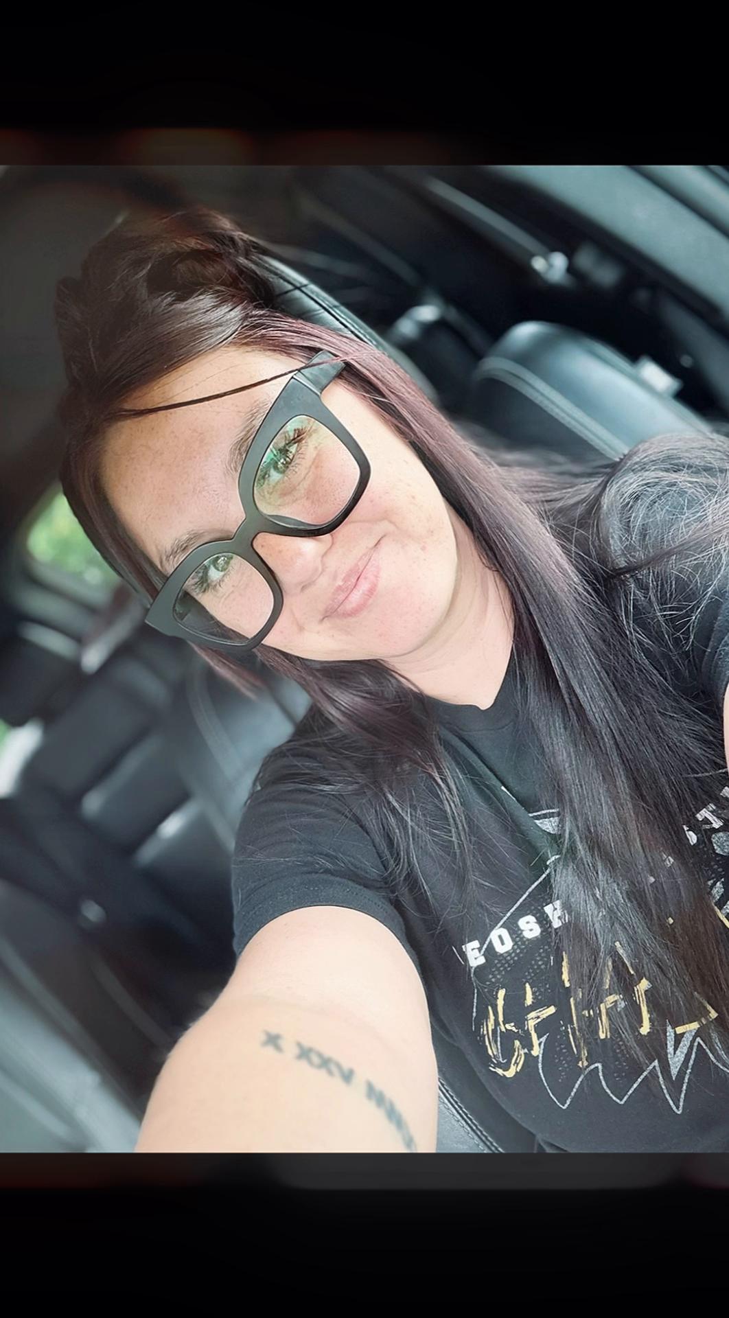 @LindseyRena
