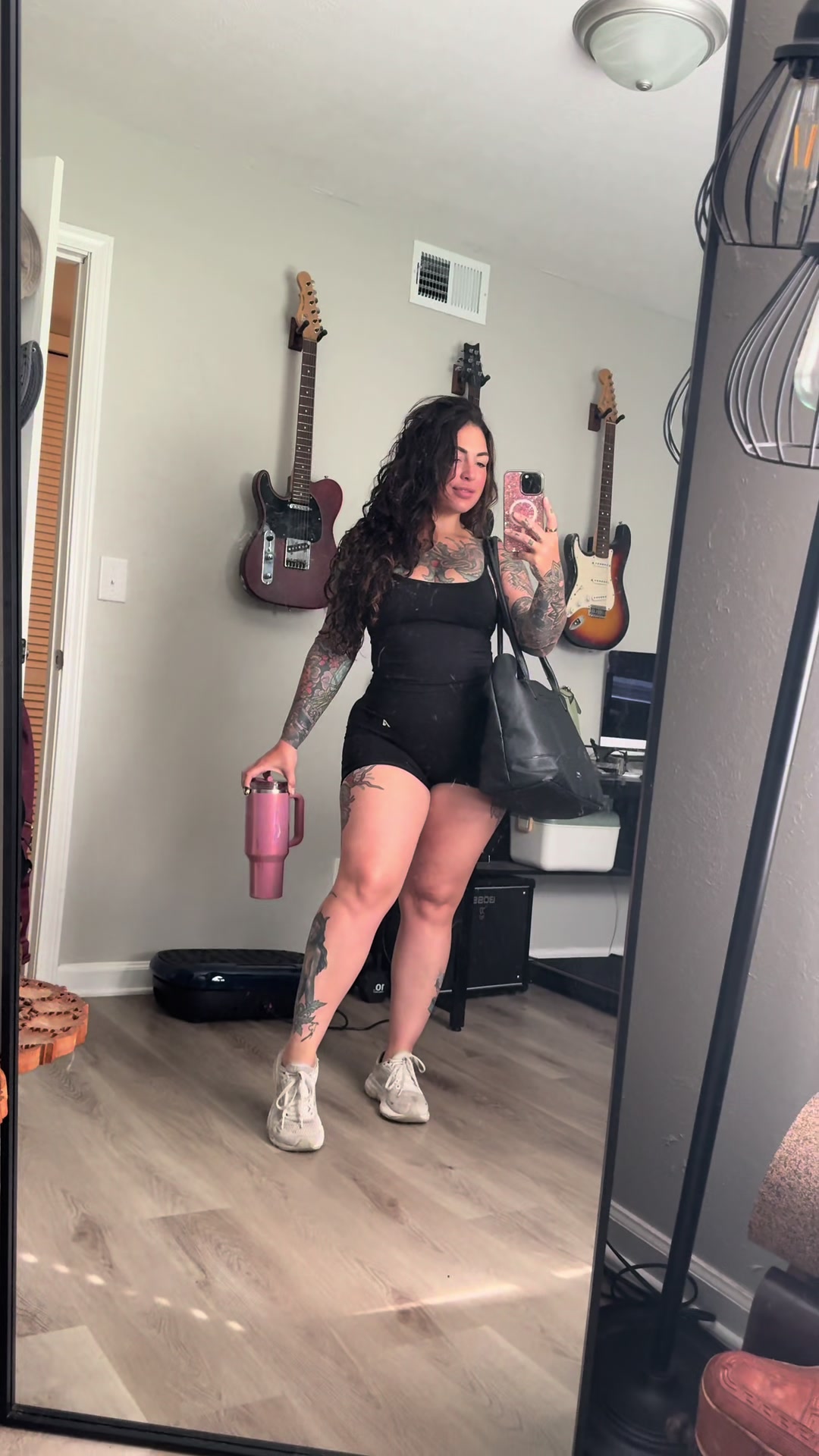 @OfficialDaniVi