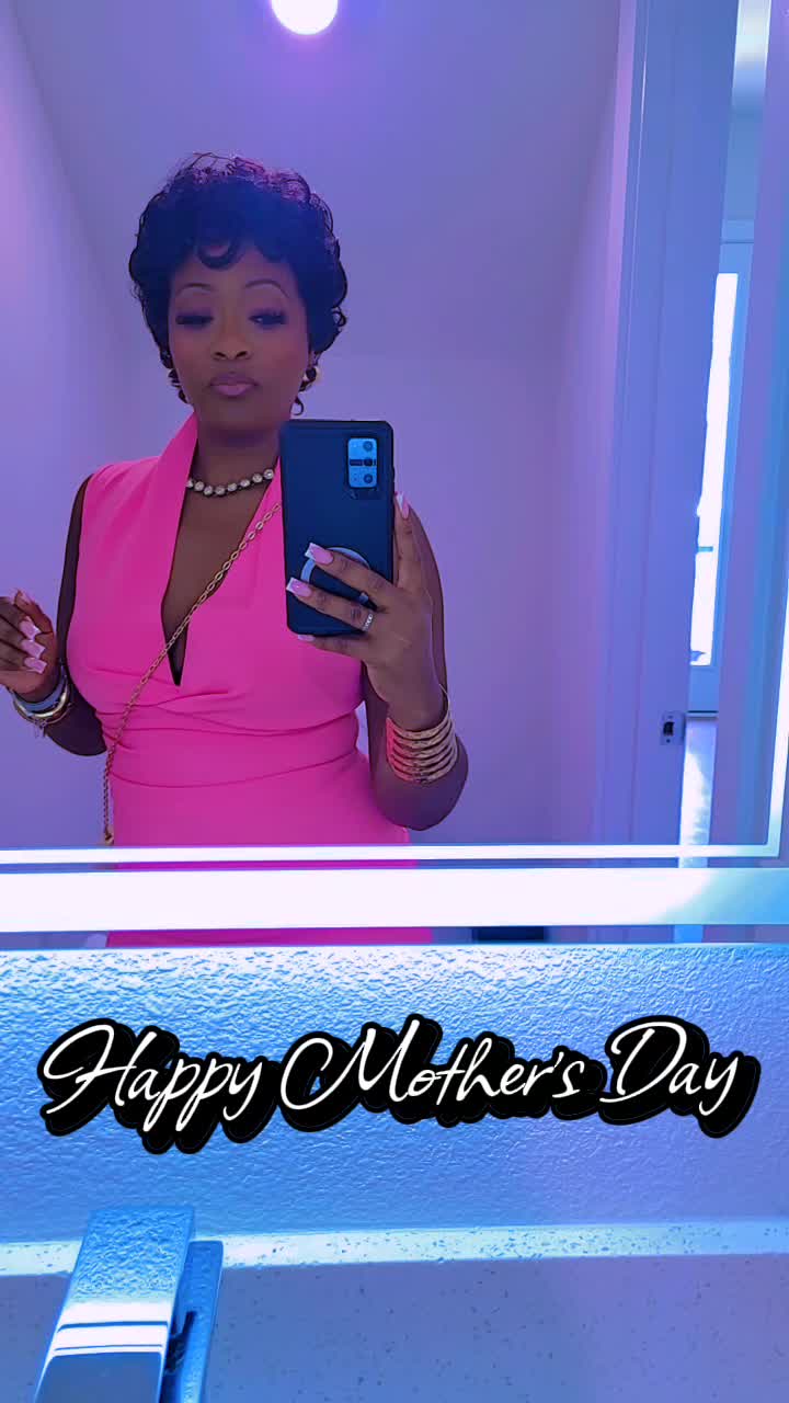 @AngelicEbony