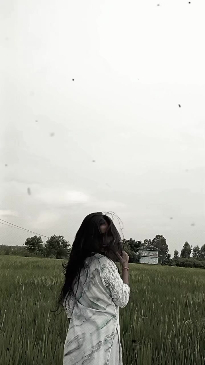 @rakhi thakur🌸🕊️