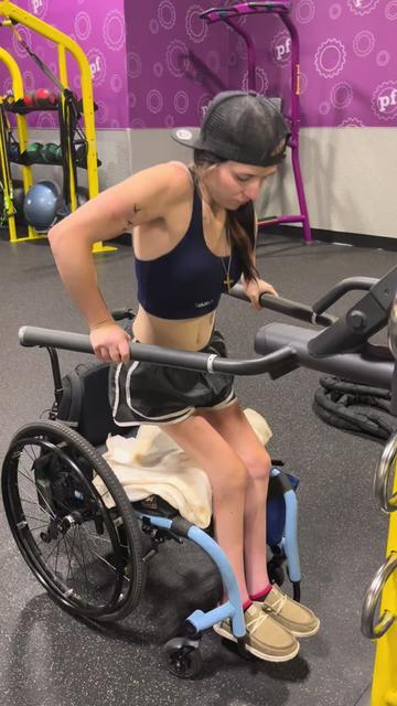 @paraplegic queen 👸