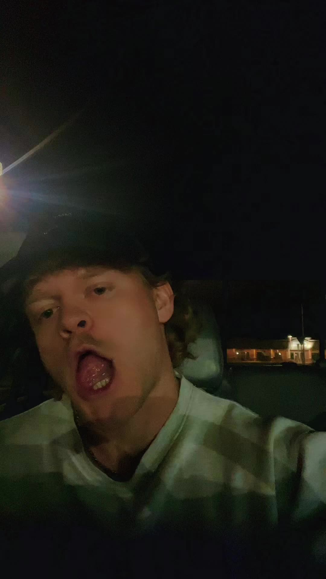 @realchern