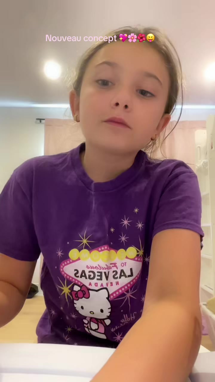 @Victoria 💜💜🐱