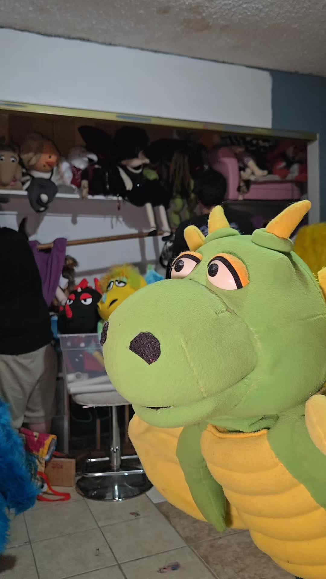 @lvpuppets