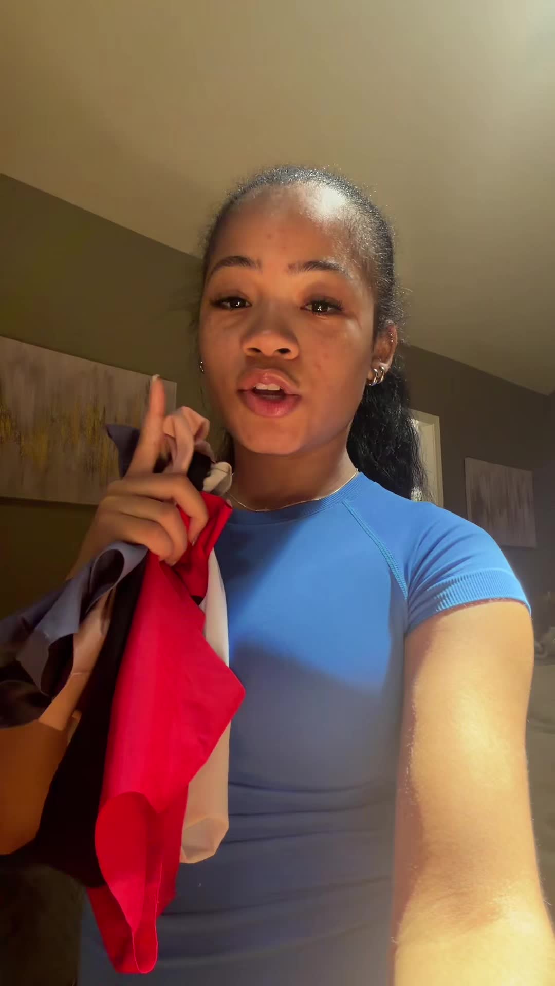 @Saniya Ti&rsquo;erra