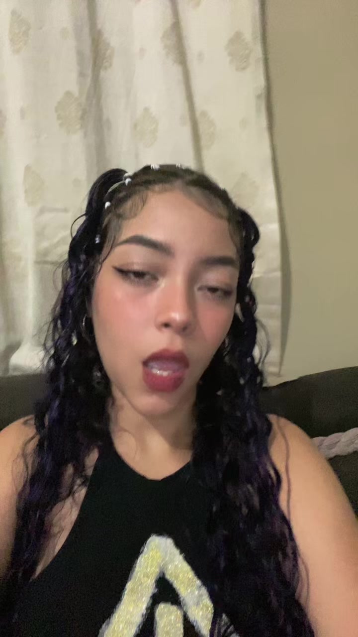 @Heidy Alejandra👸🏻☔️