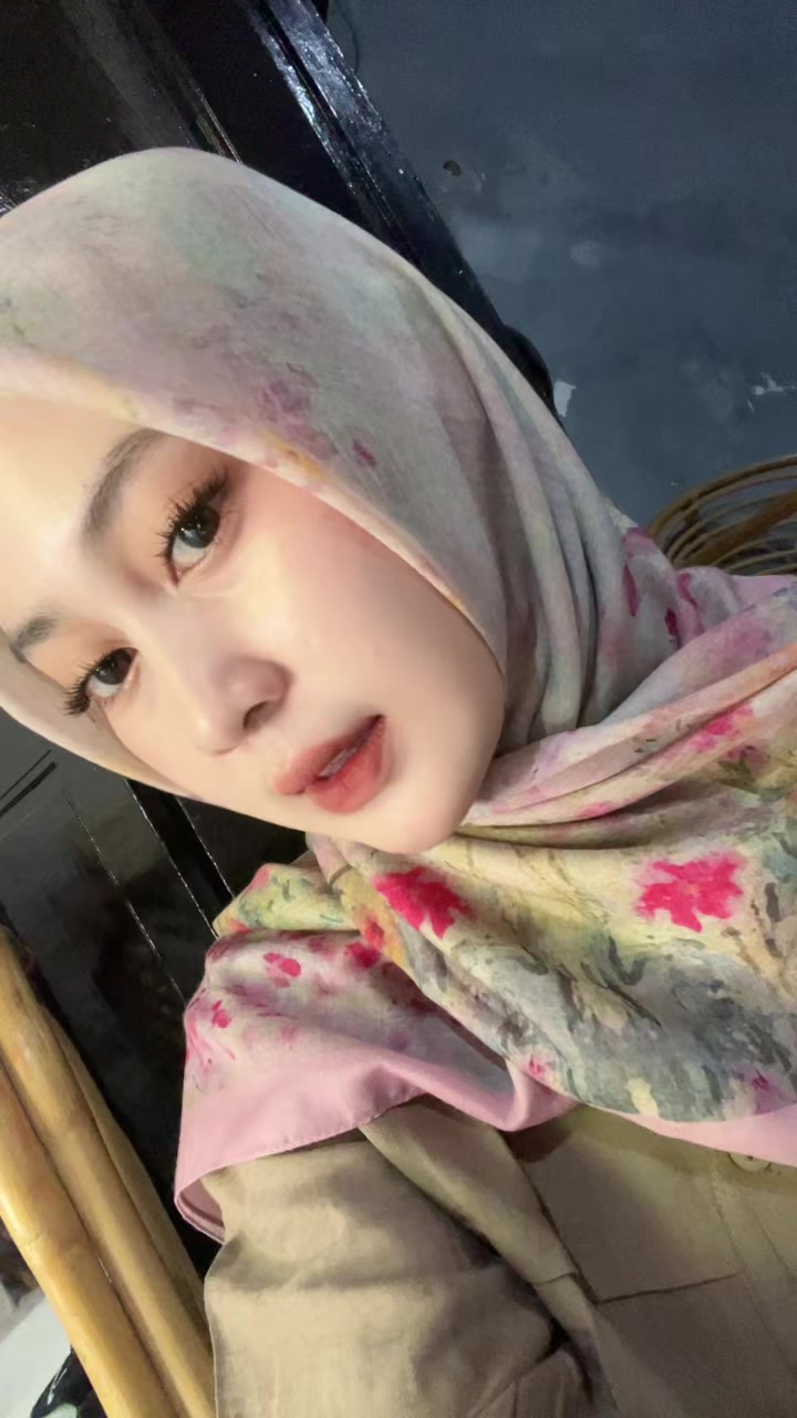@عالية