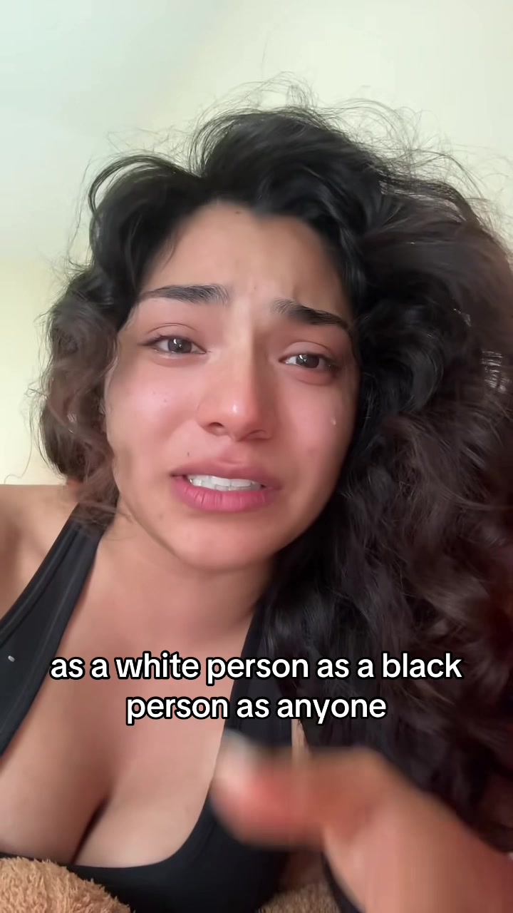 @👸🏽🪻