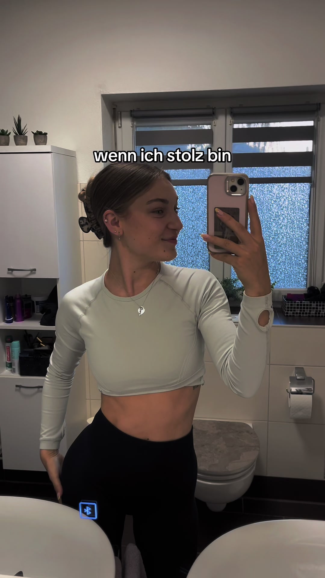 @elenaxlat